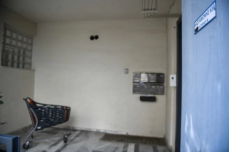 Νέα Ιωνία: Ομολόγησε η 19χρονη που εγκατέλειψε το βρέφος – Προσφέρθηκαν να της το βαφτίσουν οι αστυνομικοί